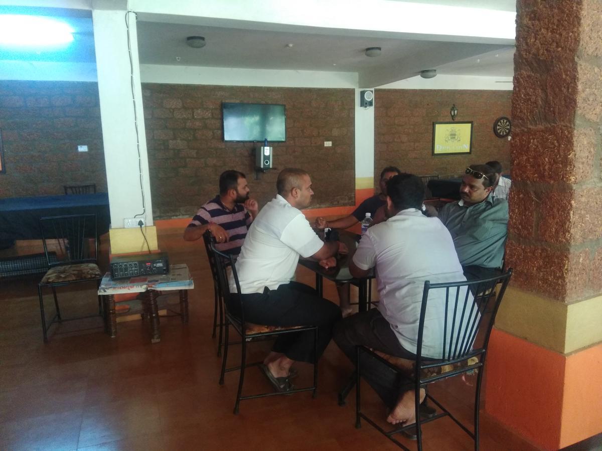 Red Lion Hotel Calangute Buitenkant foto